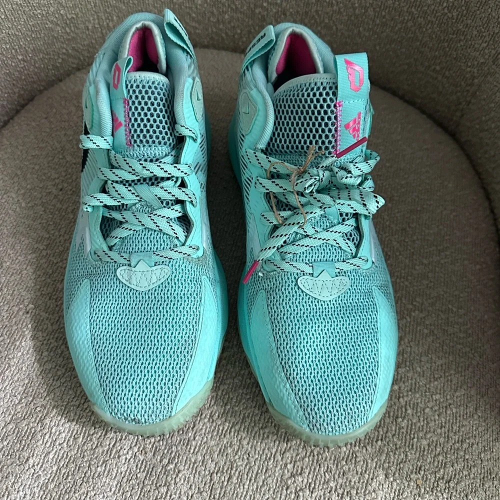 NEW DROP ADIDAS  DAME 8 GZ6475 Aqua Black Size 9.5  “Respect My Name”‎ Aqua Blue